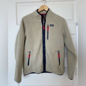 Patagonia cream fleece jacket